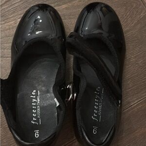 Toddler tap shoes. Size 9 toddler